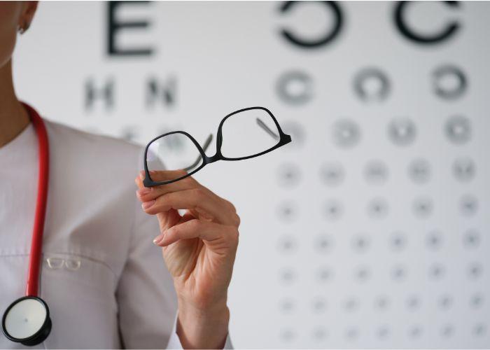 Vitamin B12 Benefits for Eyes How to Boost Healthy Vision